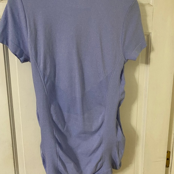 Women’s Activewear/Workout Top - Picture 4 of 4